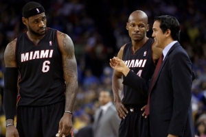 最新NBA勇士vs国王在线观看_最新NBA勇士vs国王在线观看在线观看_免费看直播