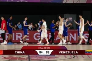 火爆NBA马刺vs雄鹿直播_火爆NBA马刺vs雄鹿直播在线观看_免费看直播