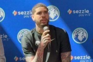 火爆WNBA印第安纳狂热vs菲尼克斯水星jrs直播_火爆WNBA印第安纳狂热vs菲尼克斯水星jrs直播在线观看_免费看直播